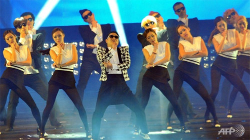 Psy tiếp tục lập kỷ lục với “Gentleman”