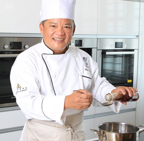 Vua đầu bếp Dương Huy Khải trình diễn tại Nha Trang
