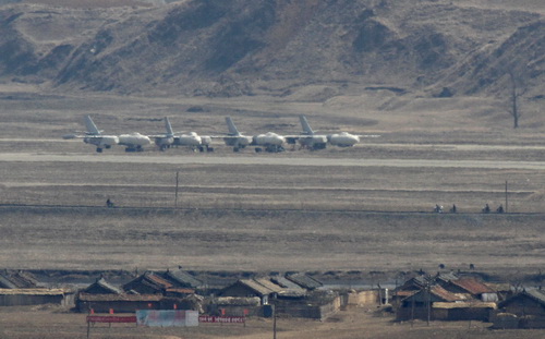 Trung Quốc diễn tập báo động không kích sát biên giới Triều Tiên