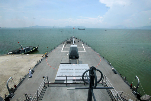 TÀU USS CHUNG HOON - ẢNH NGUYỄN TÚ