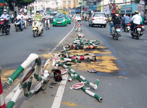 Tan tành dải phân cách