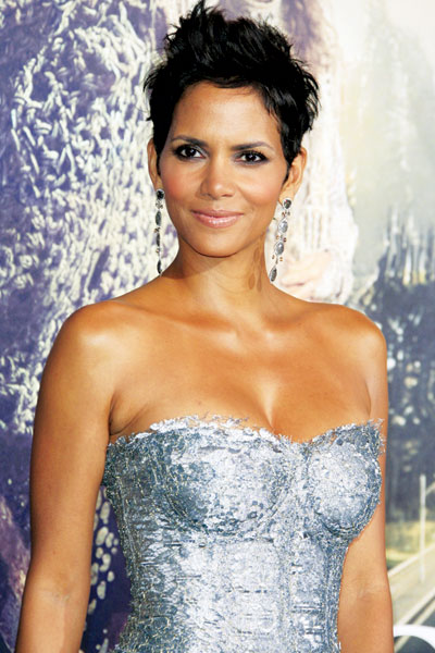 Bí mật vẻ đẹp Halle Berry