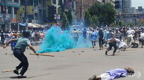Bạo loạn đẫm máu ở Bangladesh