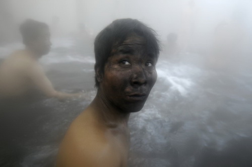 Những hình ảnh nhói lòng về thợ mỏ Trung Quốc 