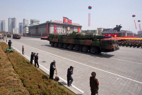 Triều Tiên di chuyển tên lửa khỏi bãi phóng