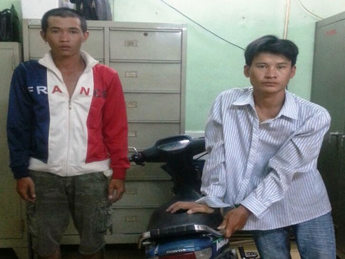 Cảnh sát vây bắt hai tên cướp nghiện ma túy