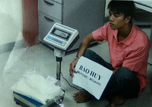 Phá đường dây đưa ma túy vào Việt Nam