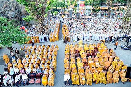 TP.HCM tổ chức đại lễ Phật đản - Phật lịch 2557 1