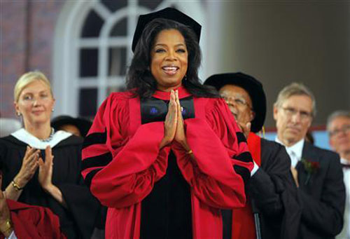 Oprah Winfrey nhận bằng tiến sĩ danh dự của Đại học Harvard