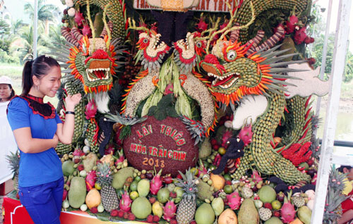 Tác phẩm tạo hình nghệ thuật bằng trái cây tham gia lễ hội 4