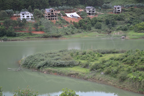 Báo động tình trạng ô nhiễm ở hồ Tuyền Lâm Đà Lạt 4