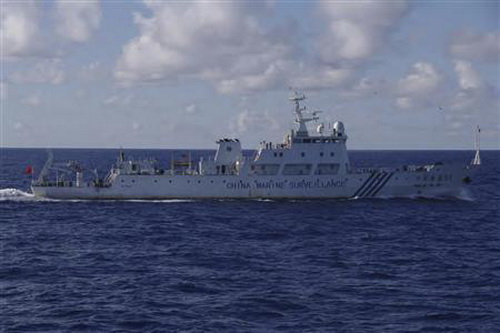 18 tàu hải giám Trung Quốc uy hiếp Philippines ở biển Đông