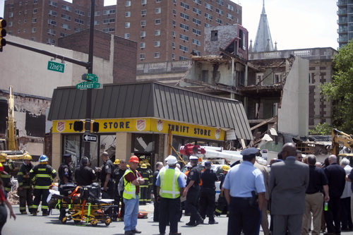Sập nhà đang tháo dỡ ở Mỹ, 6 người chết