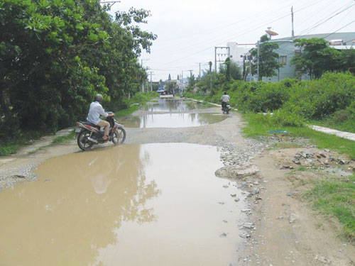 “Hồ bơi” giữa đường