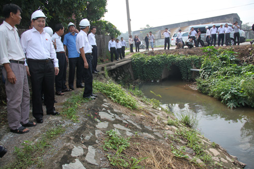 Khảo sát hiện trạng đường nước thải KCN Biên Hòa 1 ra sông Đồng Nai 1