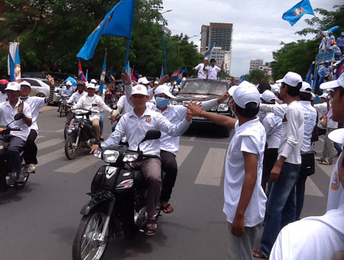 Phnom Penh “tê liệt” vì chiến dịch bầu cử 4