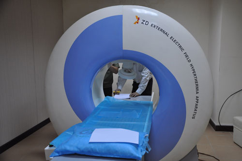 Máy thần kỳ trị bá bệnh (?) - Kỳ 2: “Hồng quang trị liệu” nhái CT Scanner