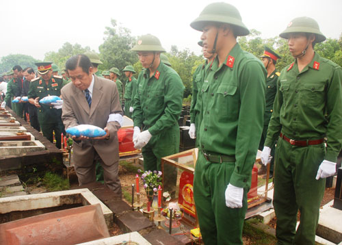 Truy điệu 69 liệt sĩ hy sinh tại Campuchia  