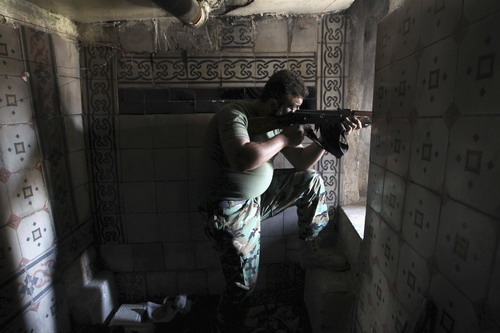 Al-Qaeda ám sát chỉ huy quân nổi dậy Syria
