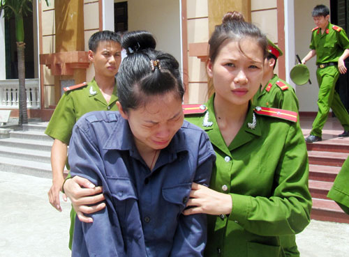 Trần Thị Ngọc Hà sau phiên tòa  d