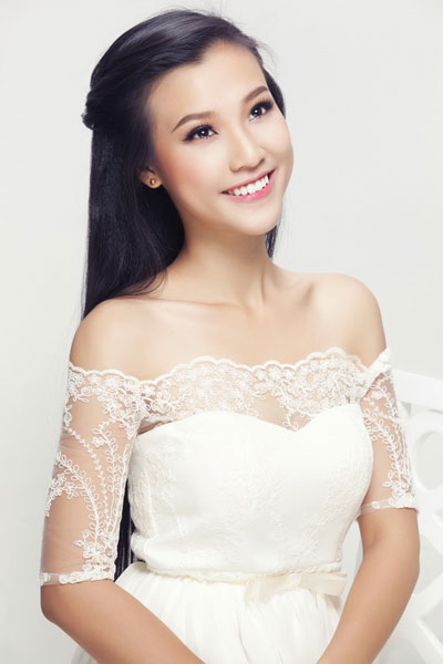 Người đẹp Hoàng Oanh tham gia vòng bán kết cuộc thi  d
