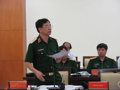 Thiếu tướng Phan Văn Giang, Phó tham mưu trưởng Quân đội nhân dân Việt Nam phát biểu về vấn đề quốc phòng, an ninh