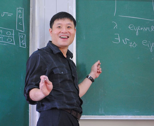 GS Vũ Hà Văn: Làm toán để hạnh phúc