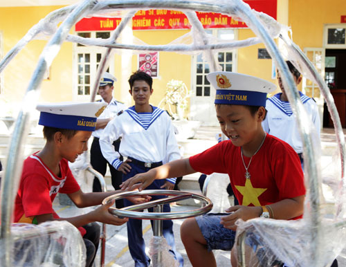 Phóng viên Việt Dũng triển lãm ảnh về Trường Sa 4