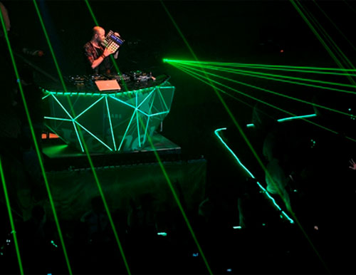 Khán giả bia Heineken cuồng nhiệt cùng DJ quốc tế 6