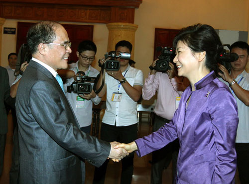 Chùm ảnh Tổng thống Park Geun Hye tại Việt Nam5
