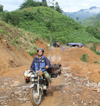 Ngăn dịch cúm gà lây lan qua biên giới