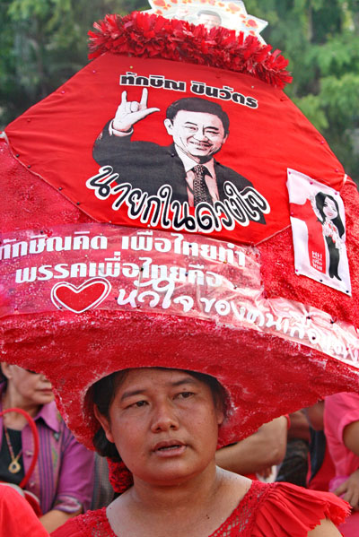Ăn 2 bữa cơm với Thaksin được 700 triệu 