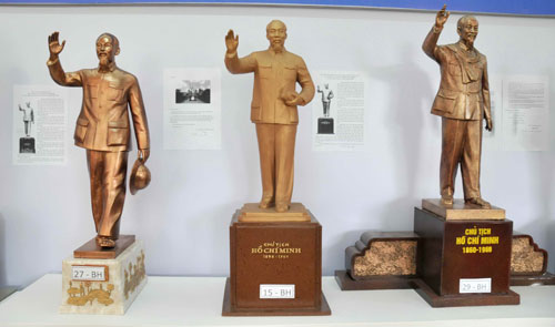 Trưng bày các phác thảo tượng đài Chủ tịch Hồ Chí Minh 