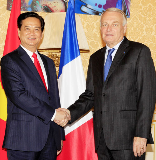 Thủ tướng Nguyễn Tấn Dũng và Thủ tướng Pháp Jean-Marc Ayrault