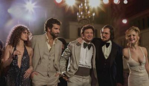 American Hustle quy tụ dàn diễn viên đình đám Christian Bale, Jennifer Lawrence, Bradley Cooper, Jeremy Renner và Amy Adams 