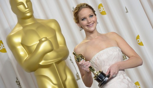  Jennifer Lawrence, nữ diễn viên chính xuất sắc nhất tại lễ trao giải Oscar 2013
