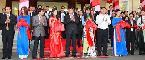 Việt Nam mong muốn Campuchia hòa bình, ổn định, hòa hợp dân tộc