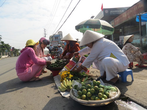 Đi chợ Gia Lạc mua lộc đầu năm