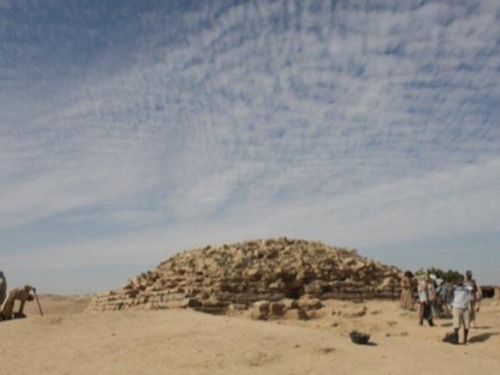 Kim tự tháp 4.600 năm tuổi - Ảnh: University of Chicago 