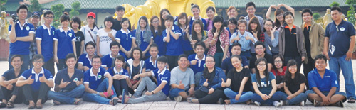 Các thành viên đội tình nguyện Dấu chân xanh - Ảnh: đội tình nguyện dấu chân xanh cung cấp