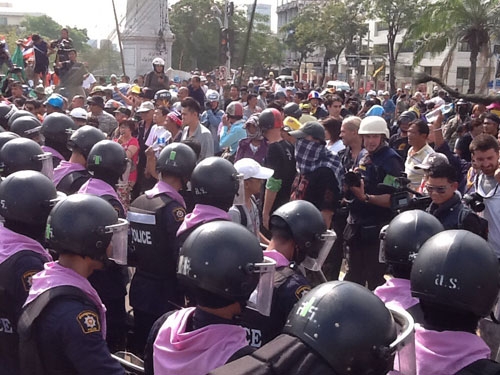 Thái Lan bắt đầu chiến dịch giải tán biểu tình