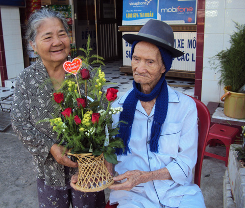 Ngọt ngào ngày Valentine của cụ ông 92 tuổi