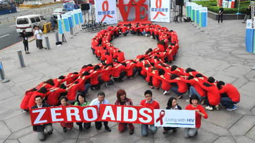 Chống HIV/AIDS là mục tiêu toàn cầu - Ảnh: AFP