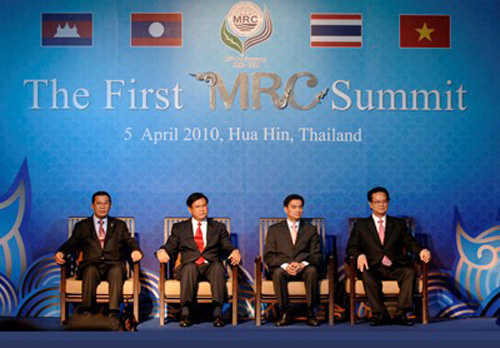 Lãnh đạo Chính phủ của các nước thành viên Ủy hội sông Mekong tại Hủa Hỉn, Thái Lan 2010 - Ảnh VGP