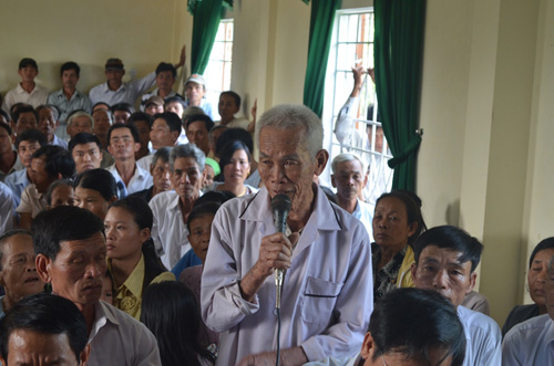 Đông đảo người dân thôn Nhĩ Trung tham gia buổi đối thoại với lãnh đạo huyện Gio Linh (Quảng Trị) 2