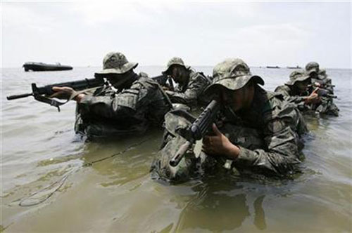 Tập trận diễn ra rầm rộ ở bán đảo Triều Tiên