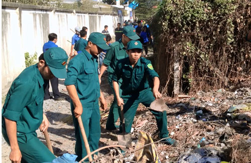 Hàng ngàn bạn trẻ tình nguyện vì ngày chủ nhật xanh 1