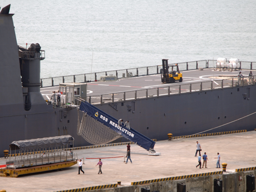 tàu hải quân singapore - ảnh nguyễn tú