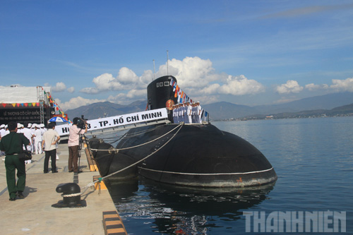 Lệ Thượng Cờ cấp nhà nước và ra mắt Lữ đoàn tàu ngầm 189 hải quân 16
