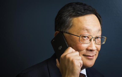CEO BlackBerry John Chen - Ảnh: Reuters